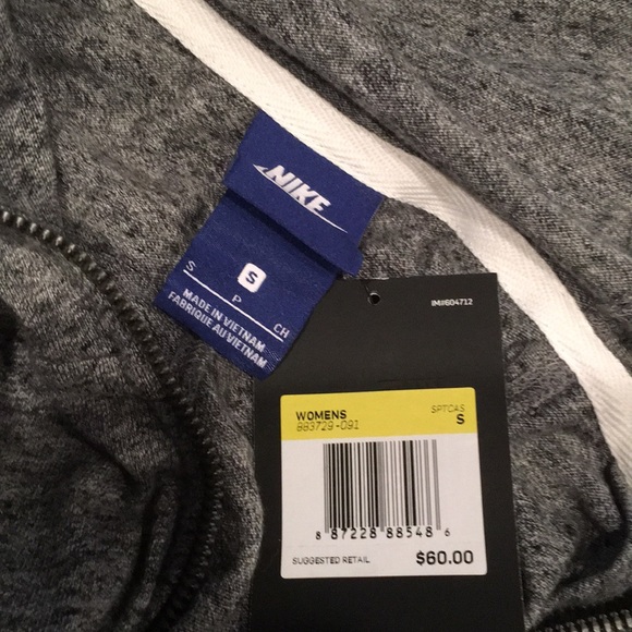 Brand New Nike Zip Up Hoodie - Picture 3 of 4